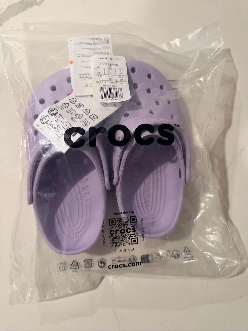 CROCS iconic lightweight